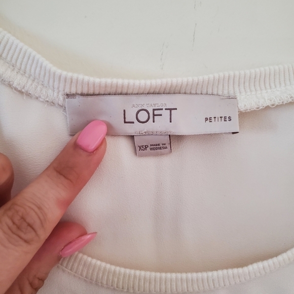 Loft Off-White Sleeveless Blouse - Picture 7 of 7